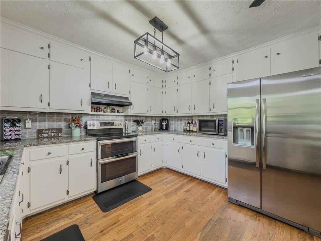 458 Valley Woods Circle, Conyers, Georgia image 9
