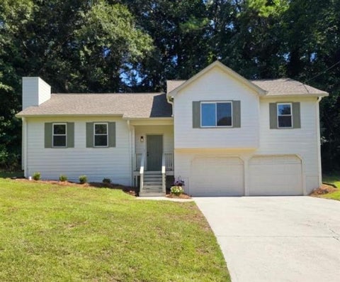 Homes For Sale - 1006 Pinetree Court<br/> Cobb County, Powder Springs, GA 30127