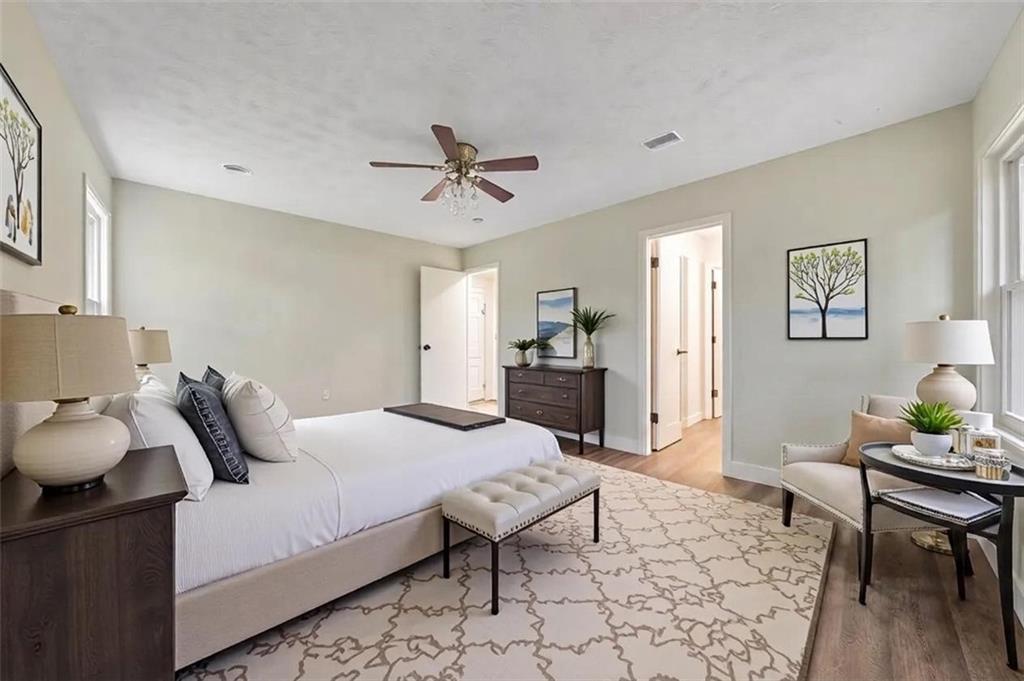 1006 Pinetree Court