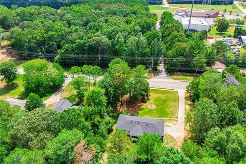 A home in Douglasville