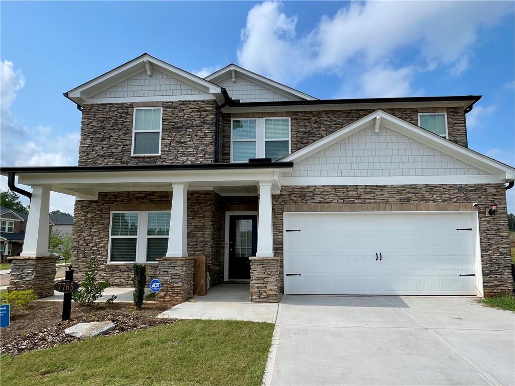 Enjoy comfort and style in this spacious 5-bedroom, 3-bath home built in 2022. The open Chatham floor plan features a covered patio and fully fenced backyard - ideal for relaxing or entertaining. Inside, you'll find versatile living areas perfect for a home office, playroom, or formal dining, along with a guest bedroom and full bath on the main level for added convenience. Upstairs, a generous loft offers space for family gatherings, a game room, gym, or additional office. The oversized primary suite includes a private sitting area, dual vanities, and a large walk-in closet, while three additional bedrooms share a full bathroom with a double vanity. A washer and dryer are also included for tenants’ convenience.
Located in the Creekside at Oxford Park community, residents enjoy access to a pool, clubhouse, and playground. Just minutes from I-85, Downtown Fairburn, parks, shopping, and dining. Only 20 minutes from Hartsfield-Jackson Atlanta International Airport.
Minimum 12-month lease required. Applicants must have a credit score of 600 or higher, verifiable income of at least 3x the rent, a clean background, and no eviction or dispossessory action. No pets allowed. Tenant is responsible for utilities, lawn care, and pest control. Renter’s insurance is required. Non-refundable application fee is $50 per adult (18+), and the security deposit is $2,850.
Contact your real estate agent to schedule a tour today!