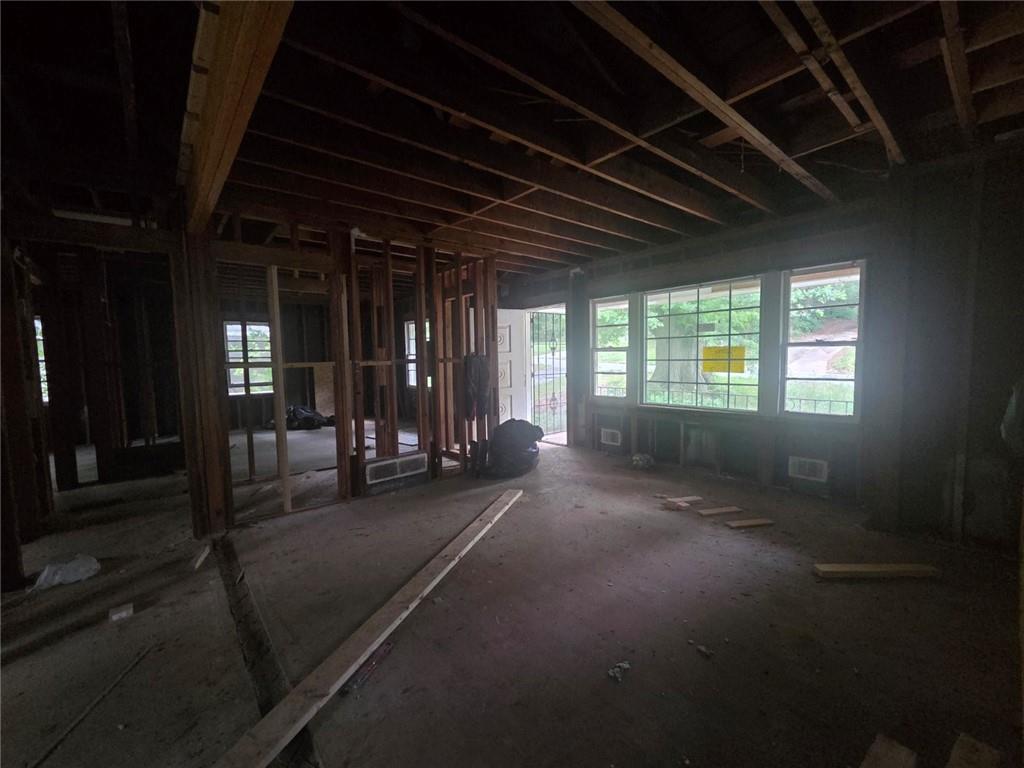 343 Laquita Drive SE