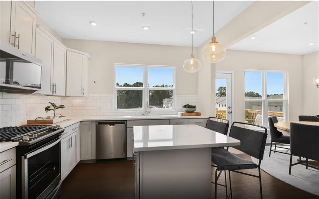 3416 Morris Hills Drive