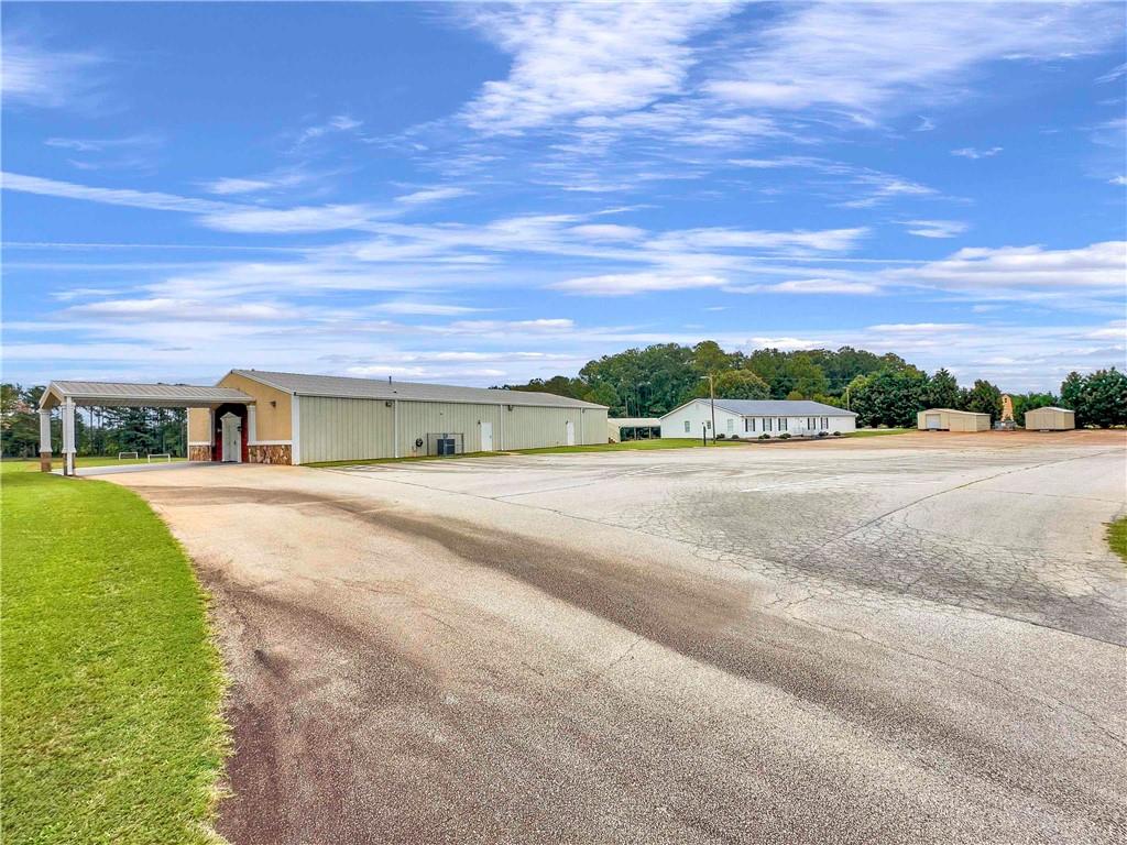99 Ellis Trail