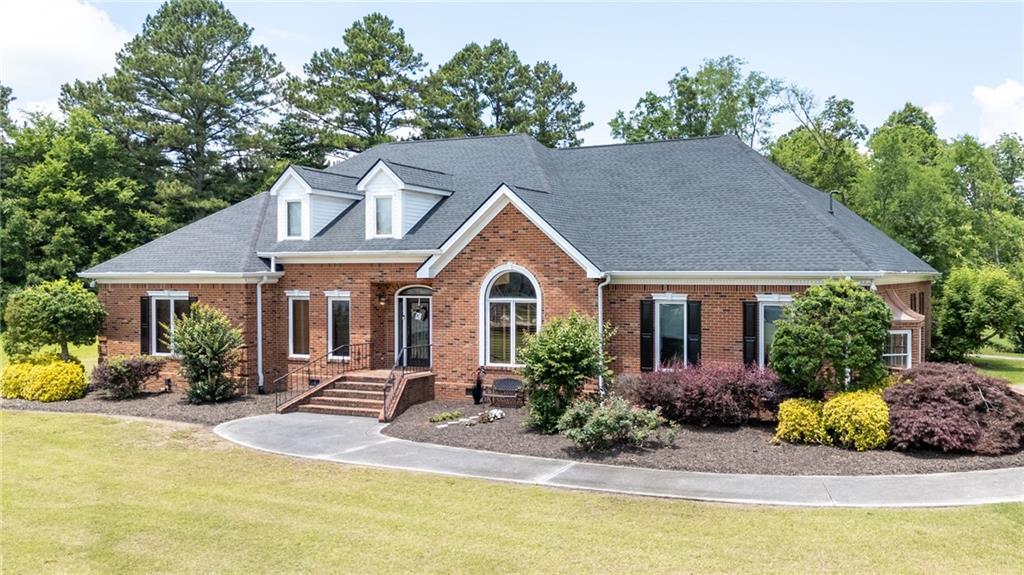 104 Aspen Drive NE