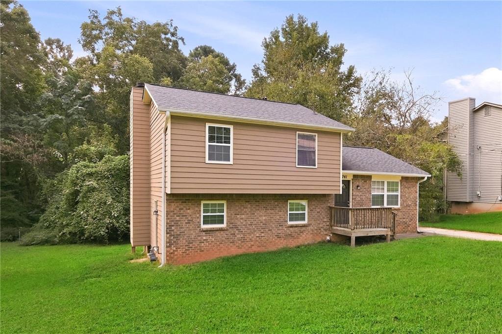 2741 Oxford Drive