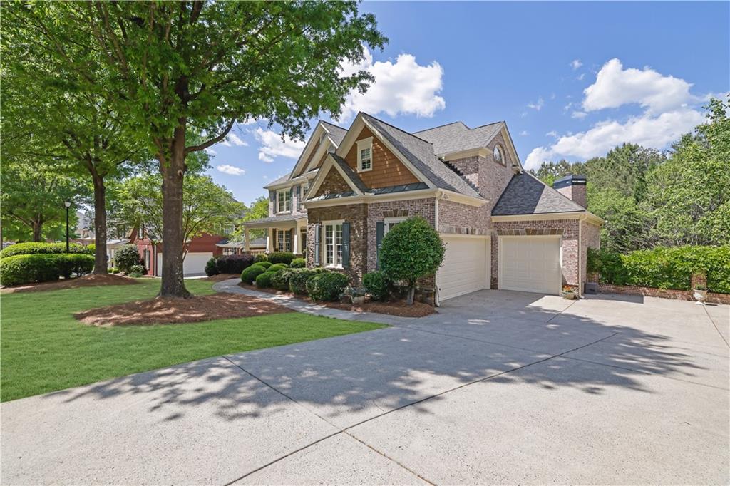 2340 Gladstone Place