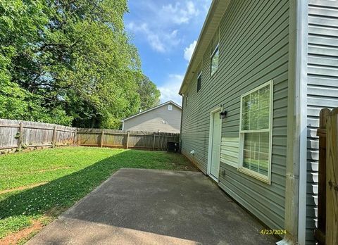 A home in Ellenwood