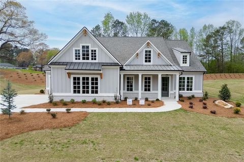 Homes For Sale - 8155 Heardsville Court<br/> Forsyth County, Cumming, GA 30028
