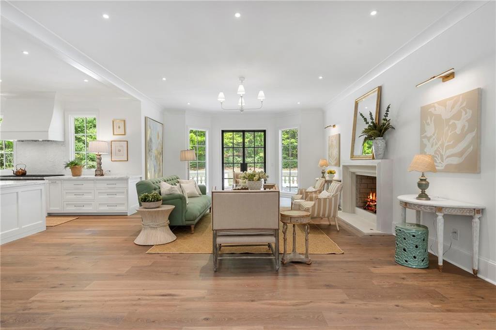 3835 Paces Ferry Road NW