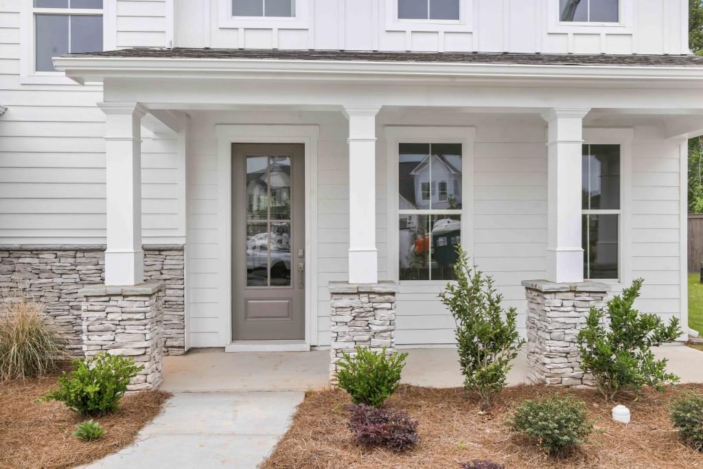 411 Red Wood Lane