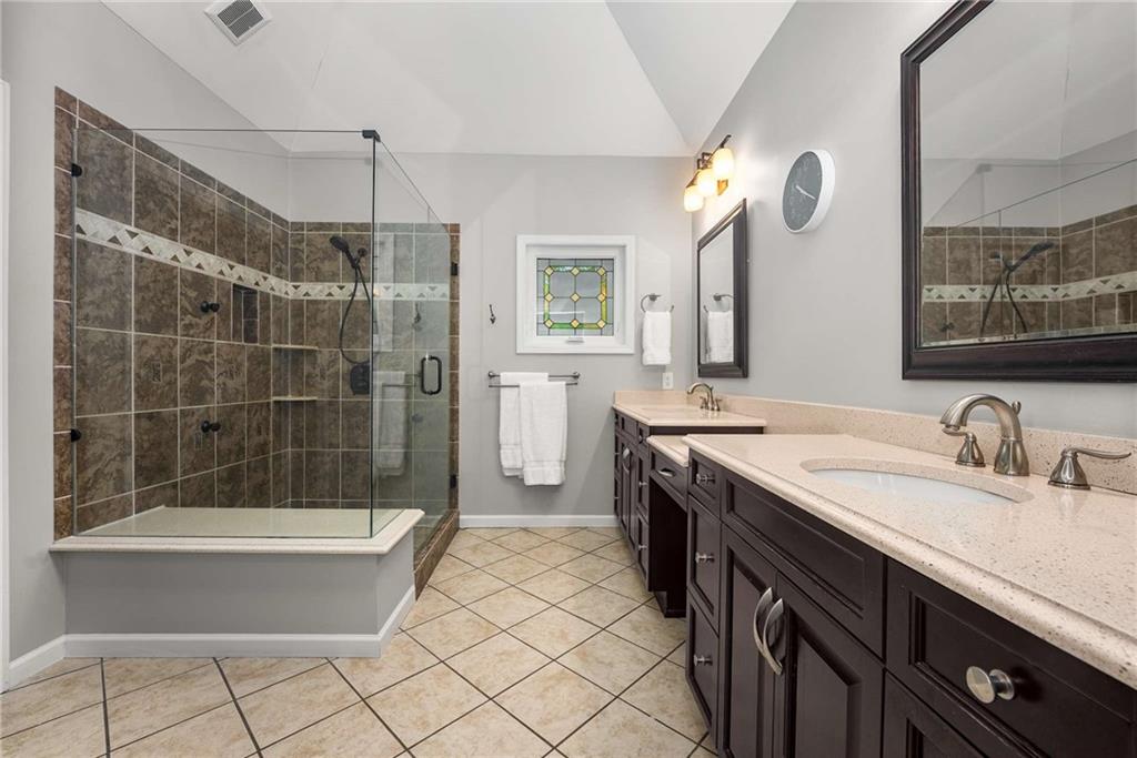 Chadds Lake - Residential