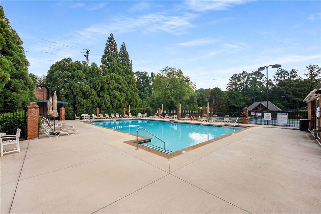 Chadds Lake - Residential