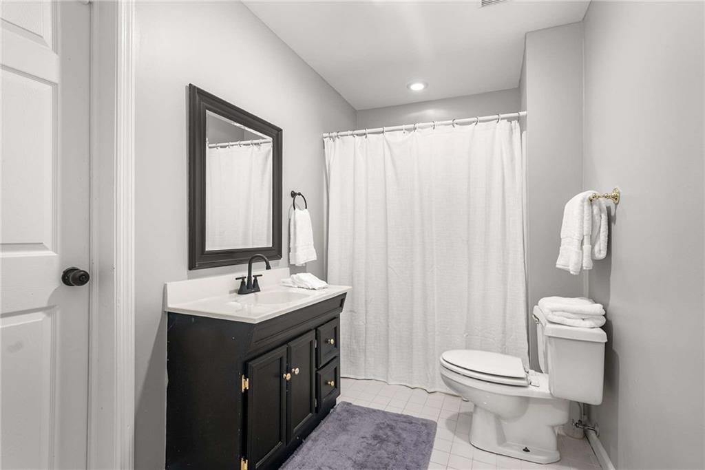 Chadds Lake - Residential