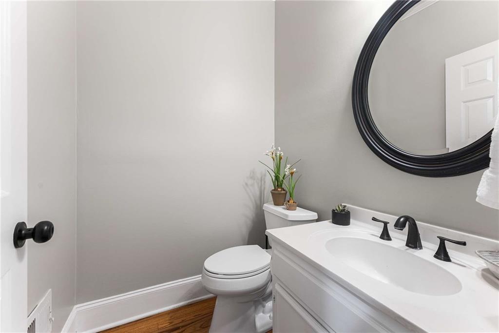 Chadds Lake - Residential