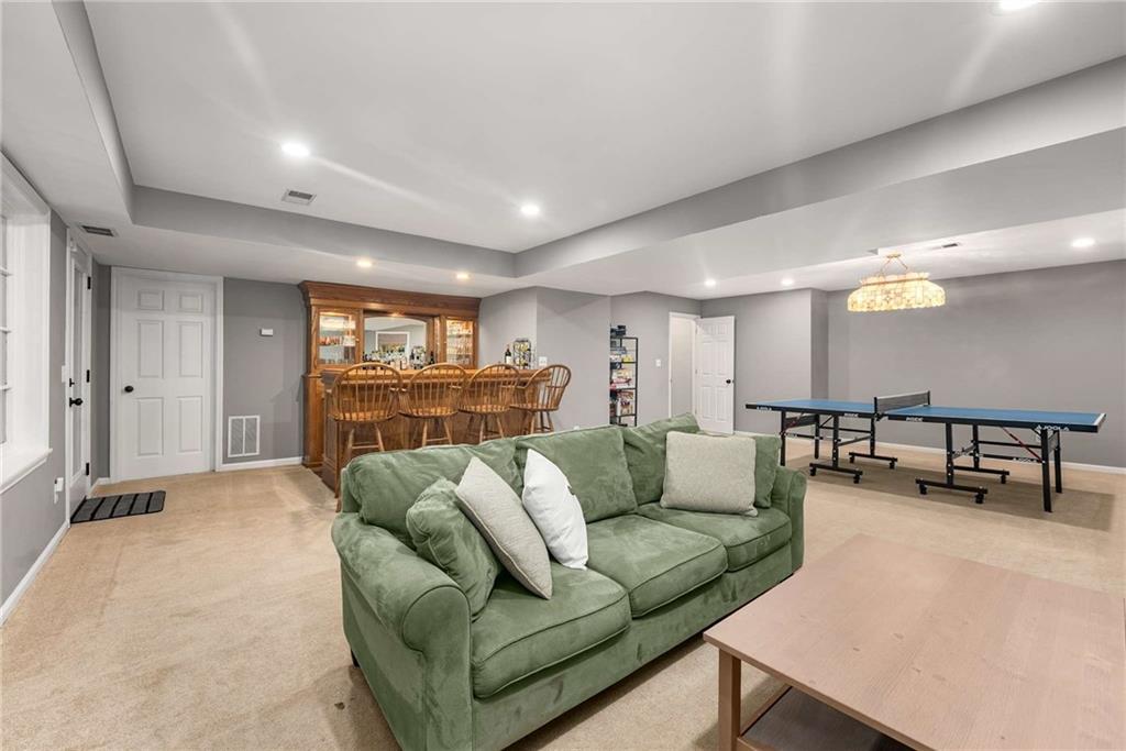 Chadds Lake - Residential