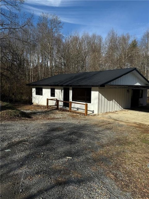 Homes For Sale - 157 Old Loving Road<br/> Mineral Bluff, GA 30559