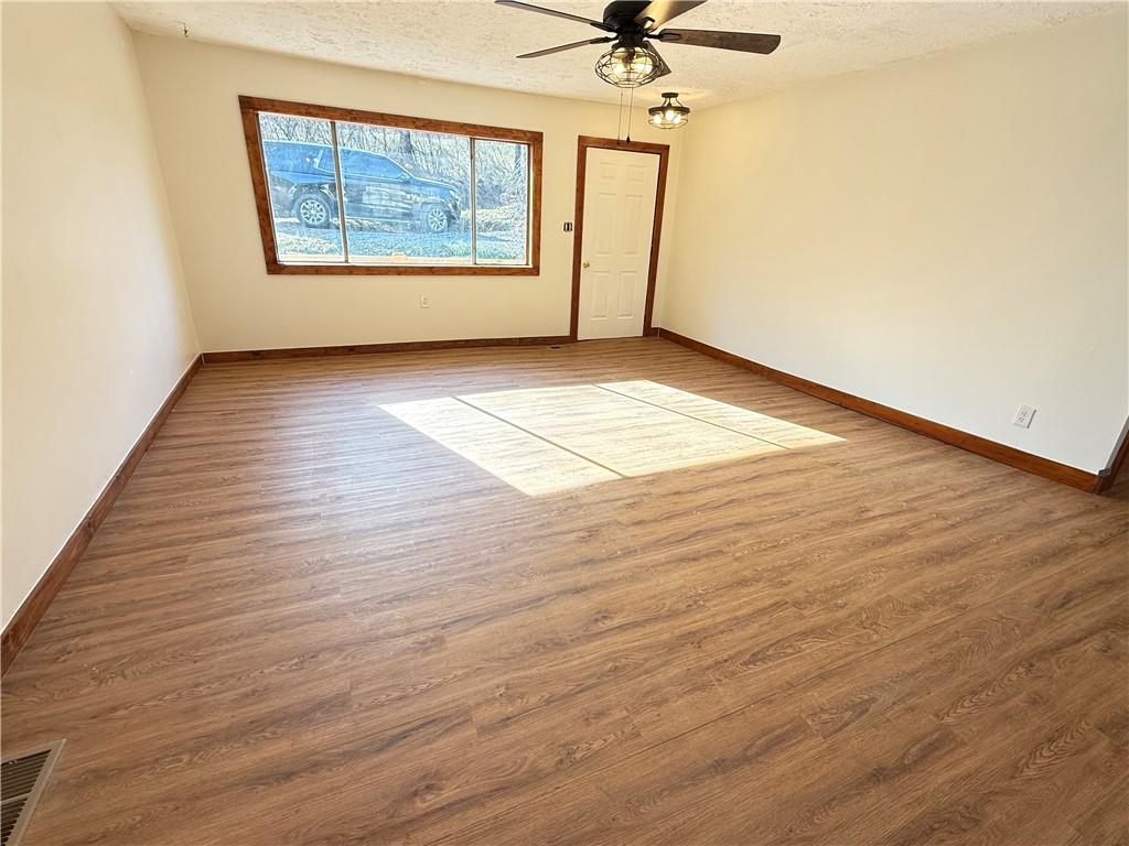 157 Old Loving Road