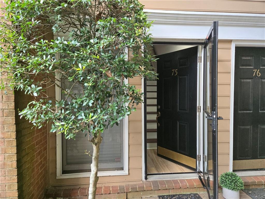 7500 Roswell Road 75