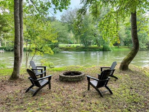 125 Blackberry Drive Mineral Bluff GA 30559