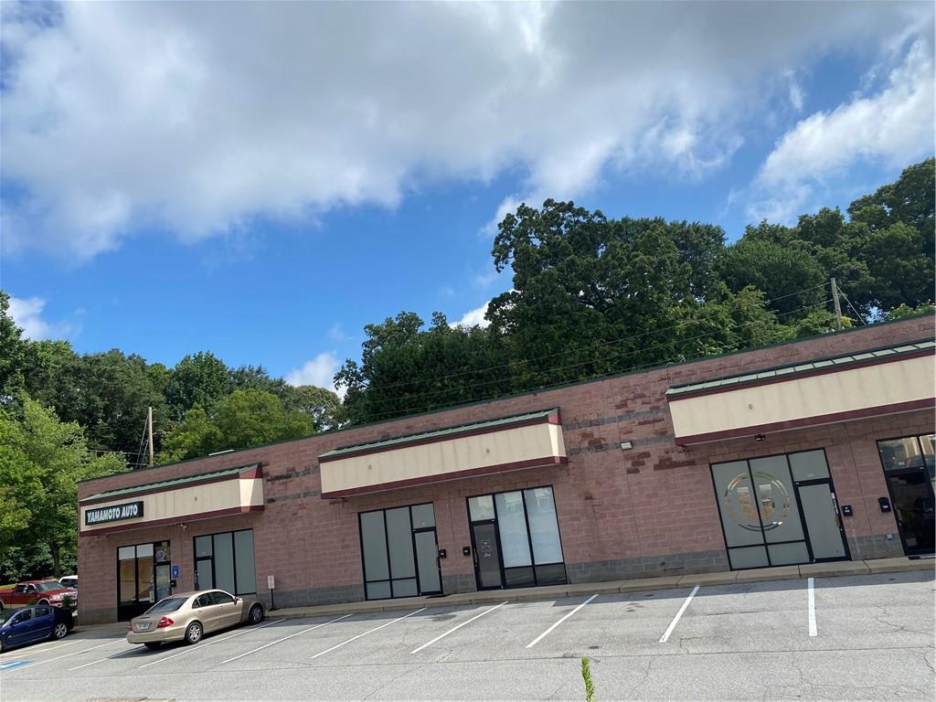 853 S Peachtree Street 107