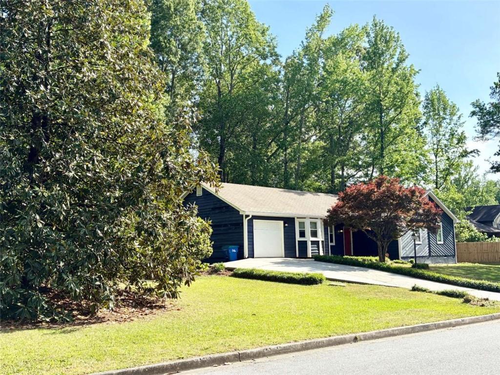 2830 FOX HALL Lane