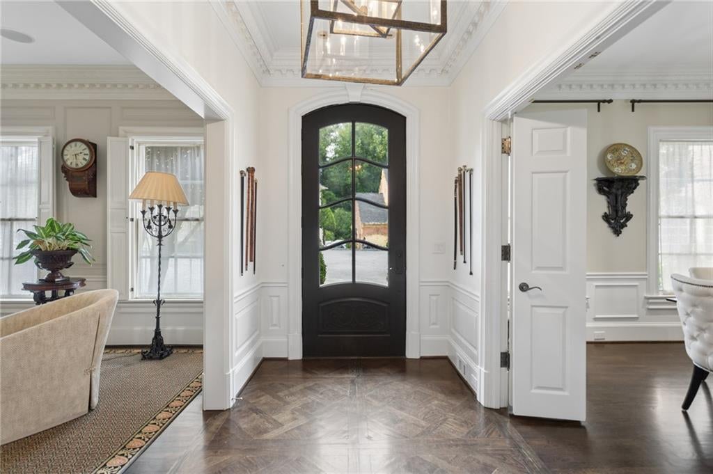 3085 Slaton Drive 6