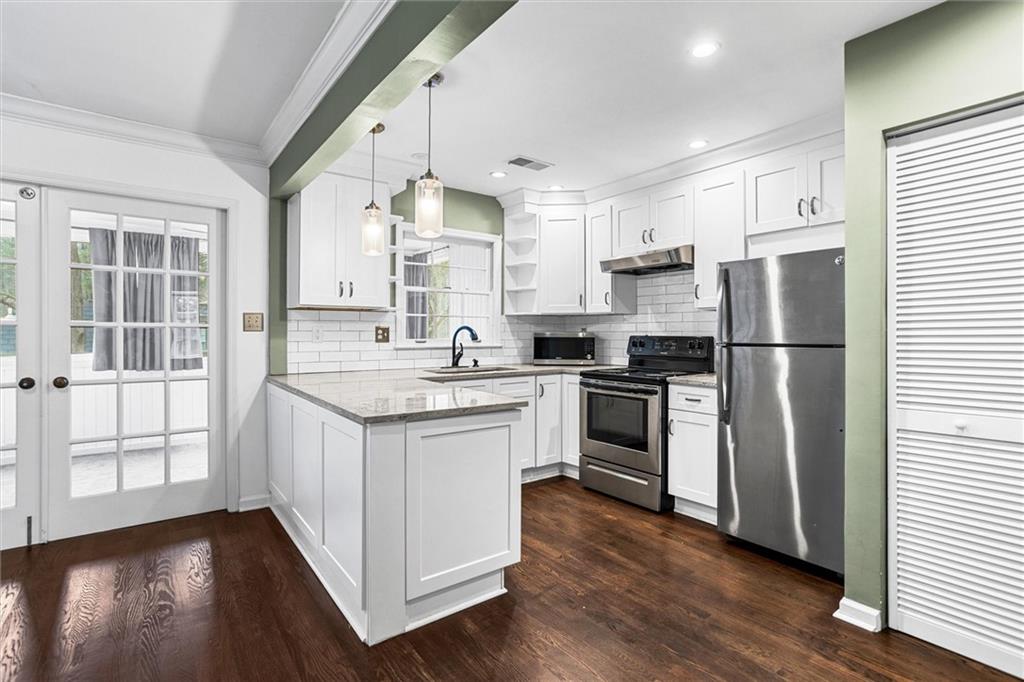 144 Woodmere Square NW