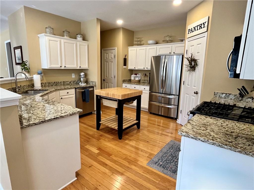 2472 Walnut Tree Lane