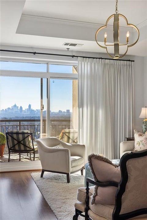 Condo For Sale - 325 E Paces Ferry Road #1206<br/> Atlanta, GA 30305