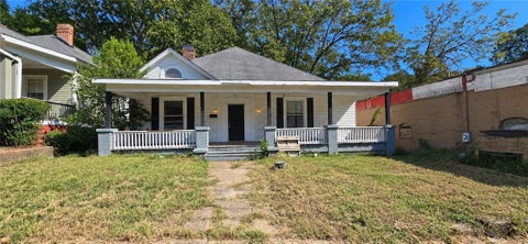 Photo of 1330 Allene Avenue SW, Atlanta, GA 30310 (MLS # 7854288)