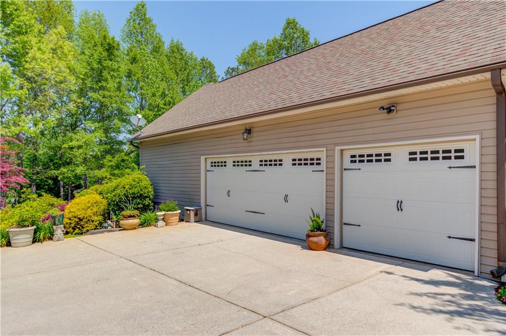 22 Azalea Way, Jefferson, Georgia image 4