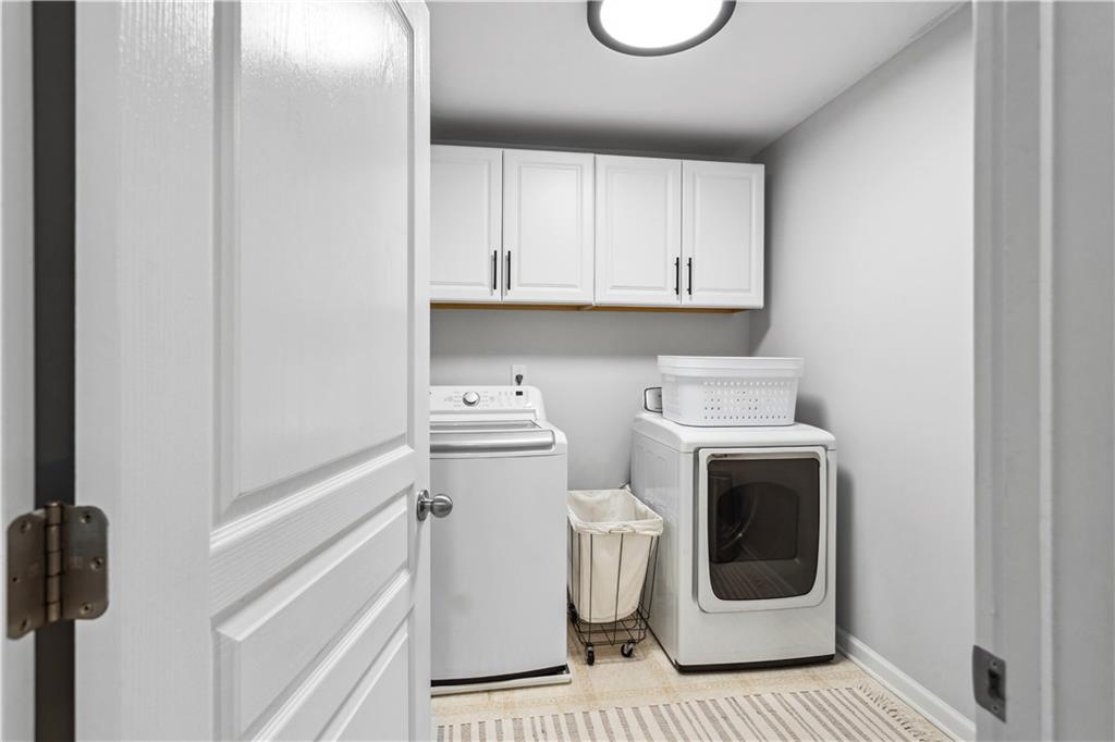 4092 Grand Park Drive, Suwanee, Georgia image 30