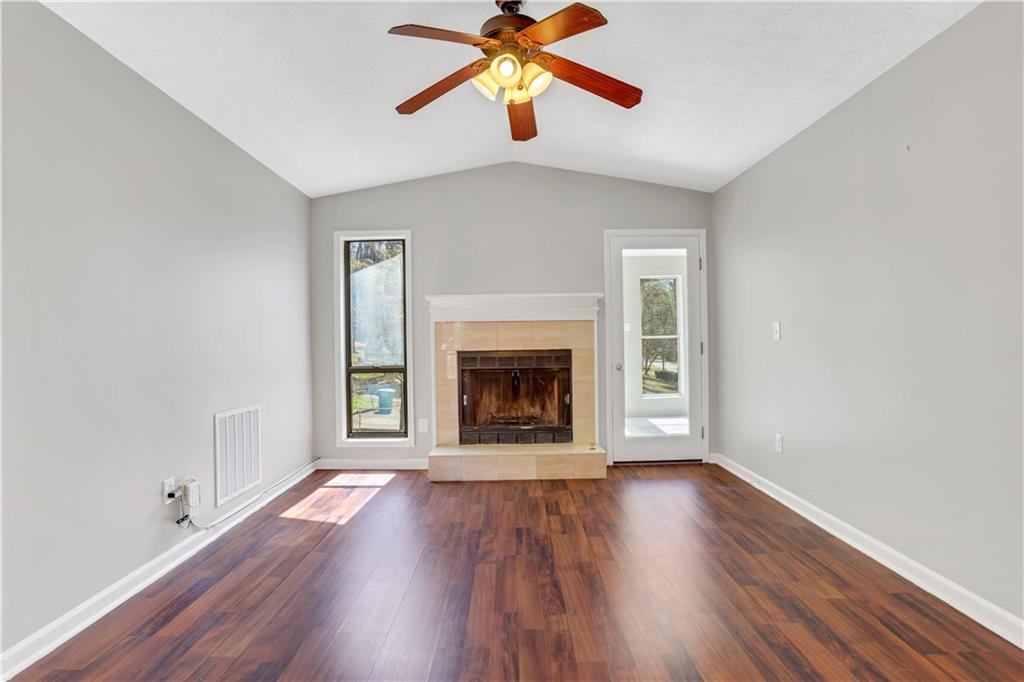 3136 Taffy Lane, Snellville, Georgia image 7