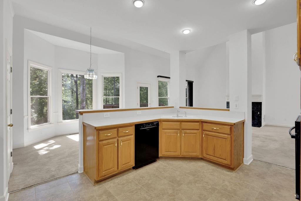 3760 Colonial Trail SW