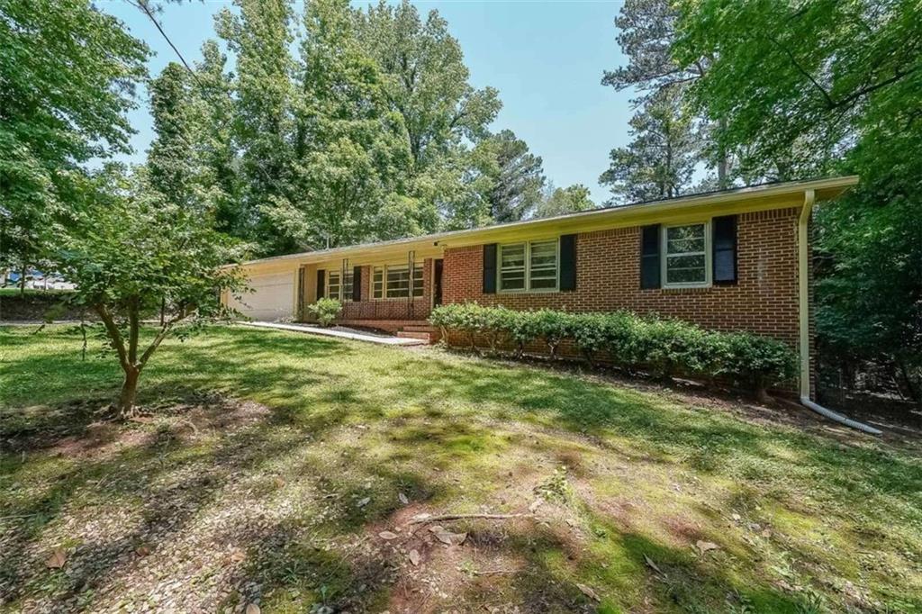 213 Linda Drive, Tucker, Georgia image 3