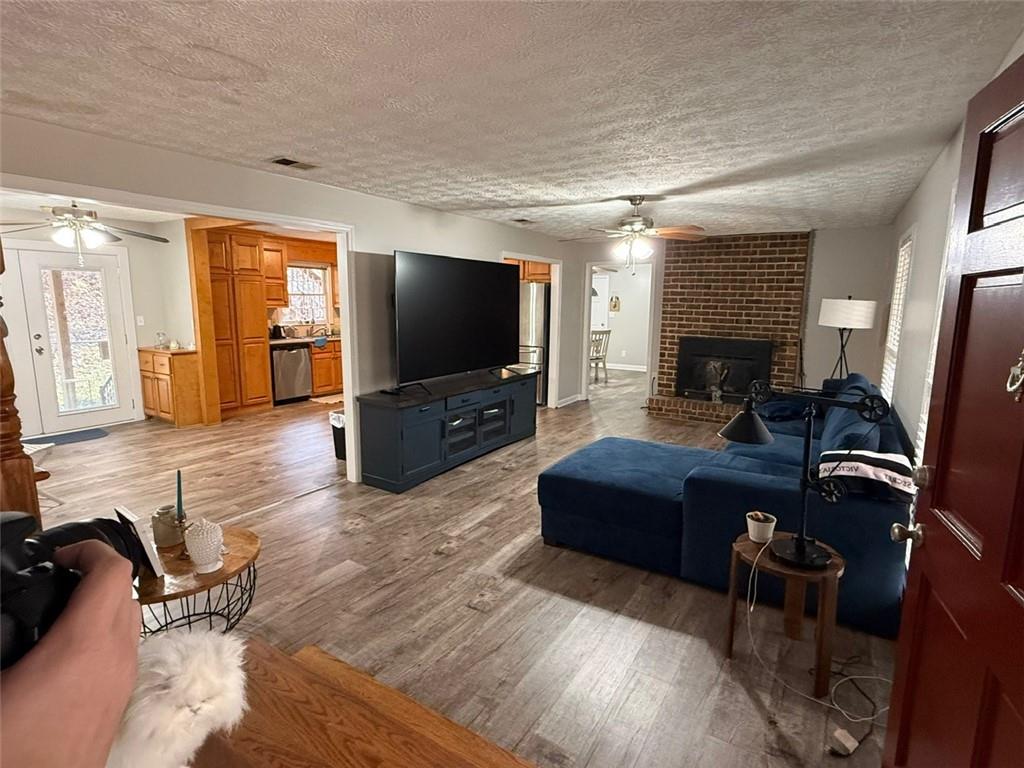 403 S Sequoyah Circle NE