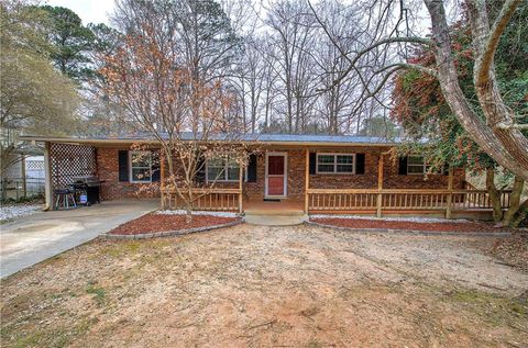 A home in Powder Springs