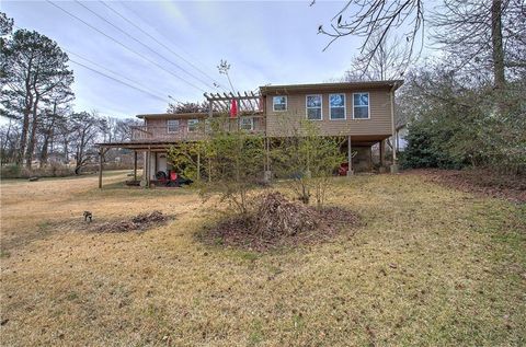 A home in Powder Springs