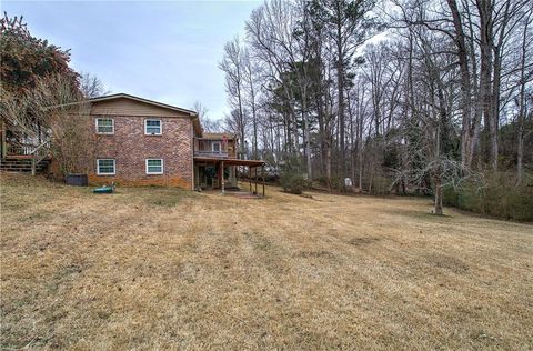 A home in Powder Springs