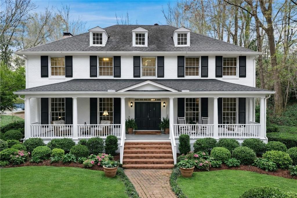 956 W Wesley Road NW