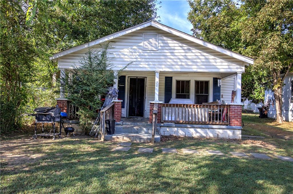 413 Calhoun Avenue NE