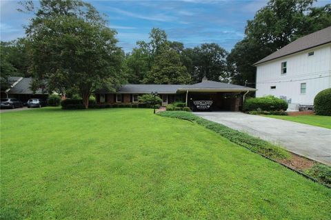 Photo of 742 Starlight Court NE, Sandy Springs, GA 30342 (MLS # 7605731)