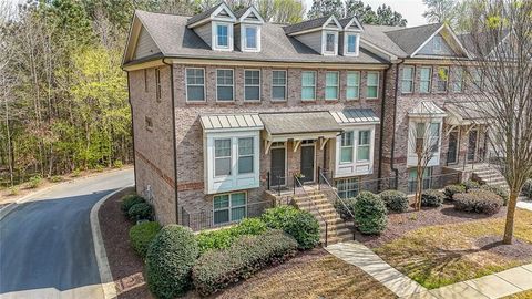 Townhouse For Sale - 7910 Willoughby Court<br/> Alpharetta, GA 30005