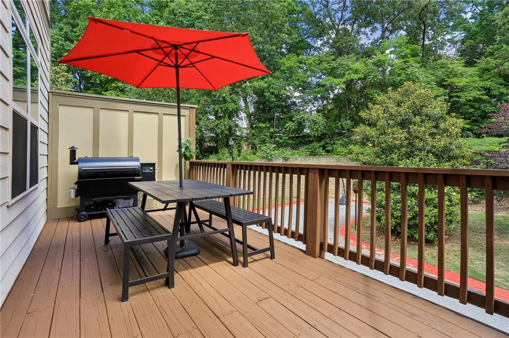 600 Luckett Court, Smyrna, Georgia image 12