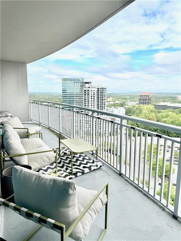 3338 Peachtree Road NE 2303