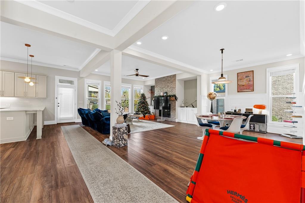 6210 Bellmoore Park Lane