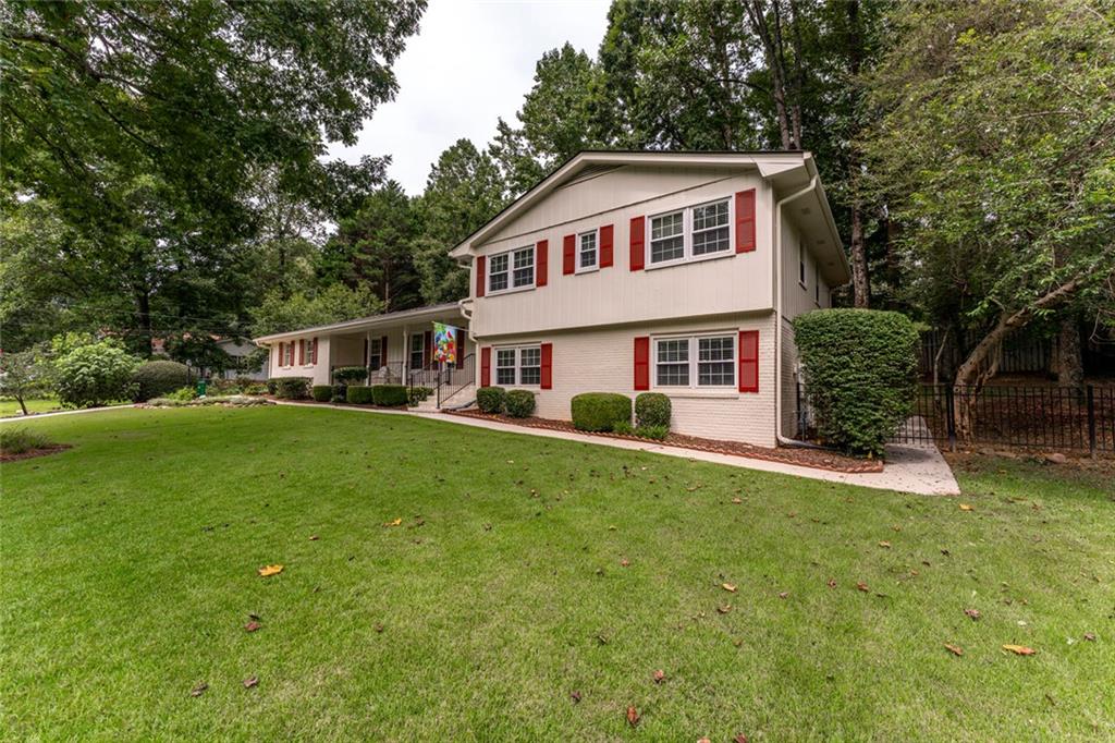 2220 Spring Mill Cove