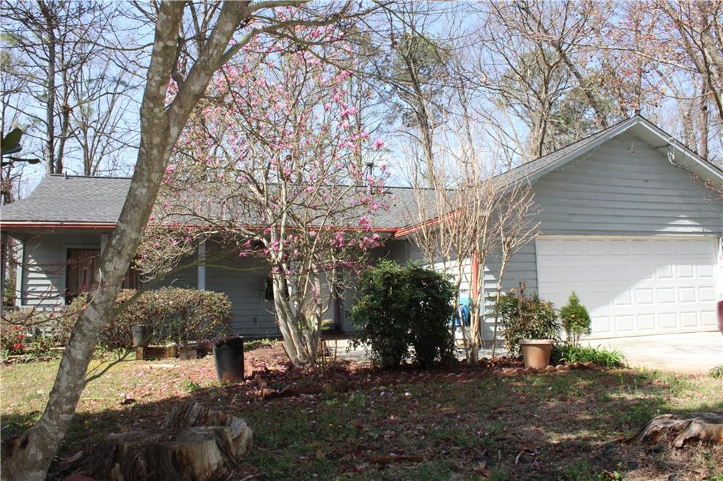 1302 Buttercup Court
