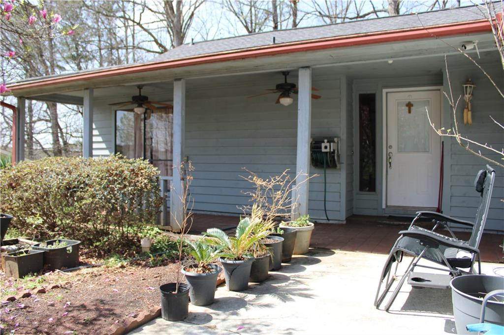 1302 Buttercup Court